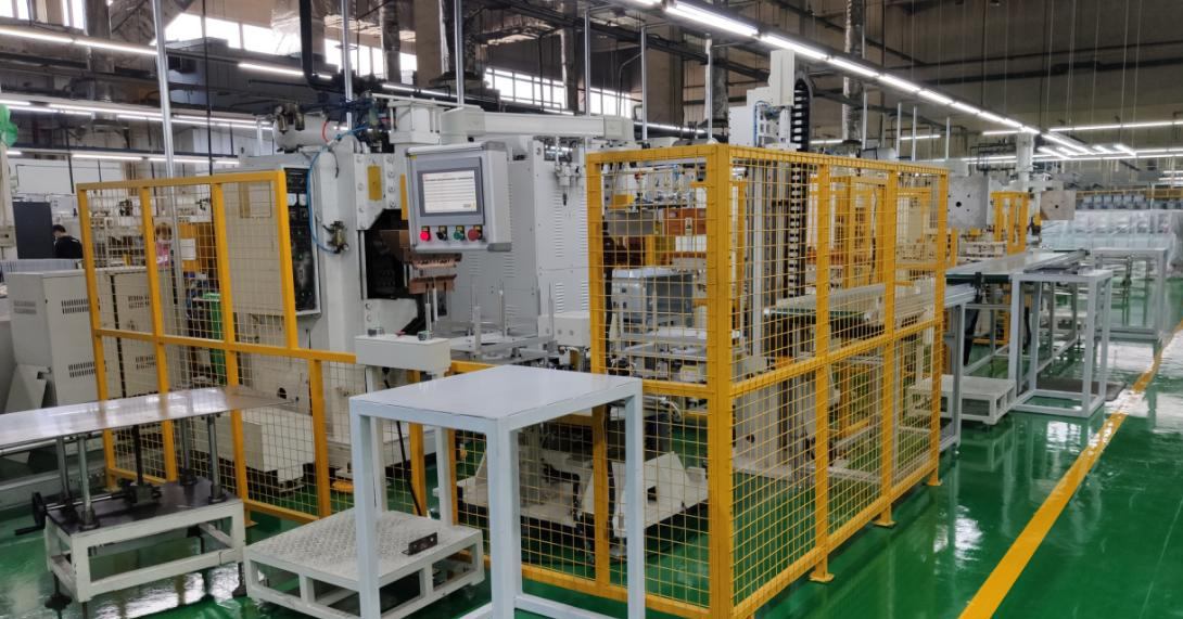 微波爐殼體半自動(dòng)點(diǎn)焊接生產(chǎn)線,微波爐殼體自動(dòng)焊接流水線