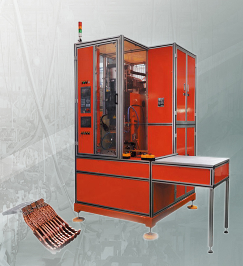 母線與動(dòng)觸頭中頻逆變焊機(jī)